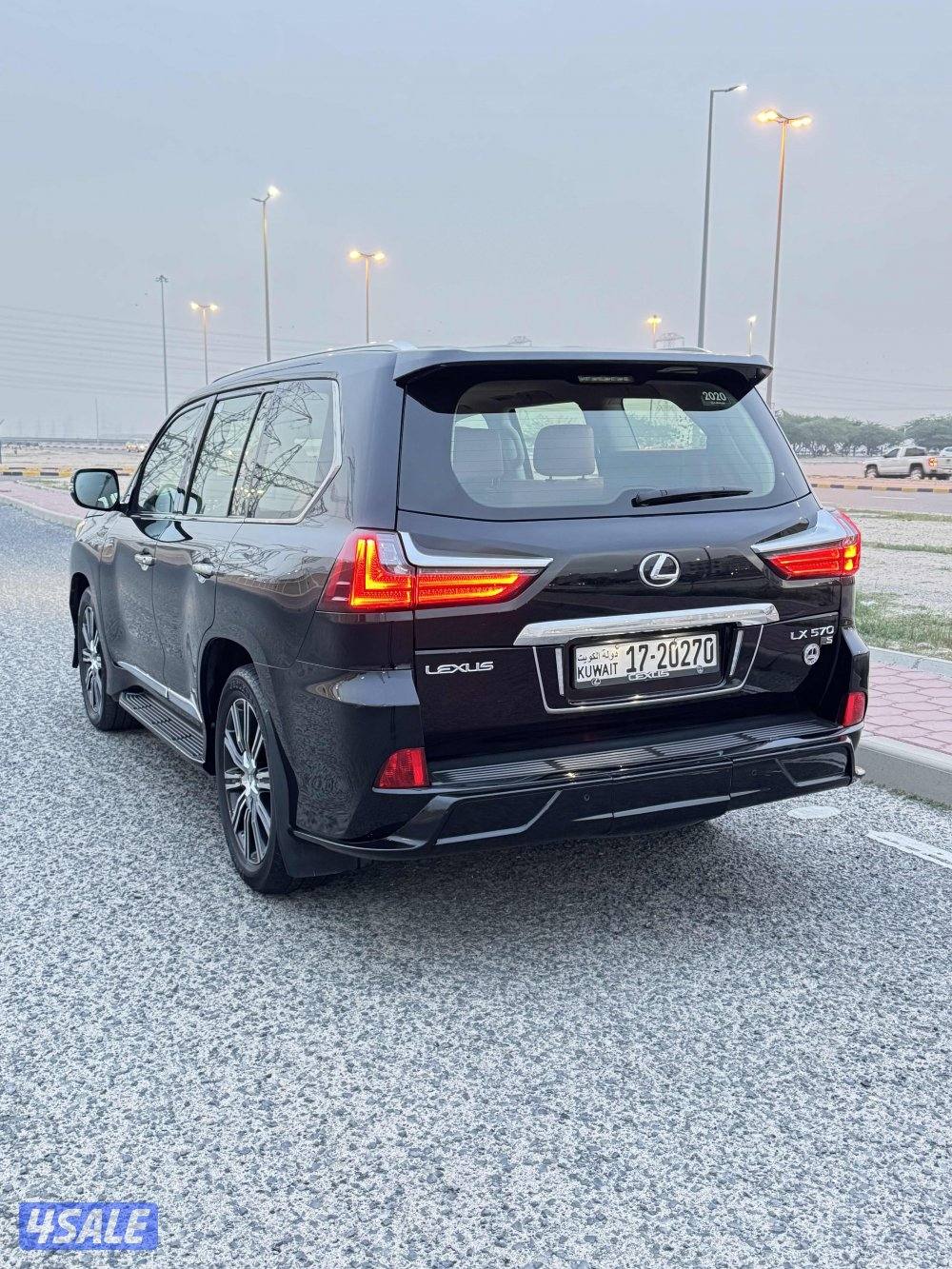 للبيع لكزس سبورت الساير اعلى فئه4