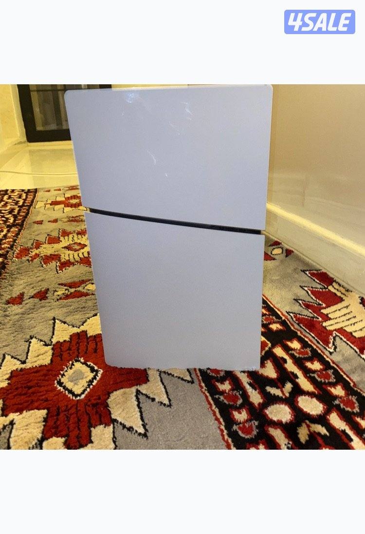 سوني فايف سلم جديده معاها يده نظيفه مستعمله ثلاث مرات لايجي إلا صامل2