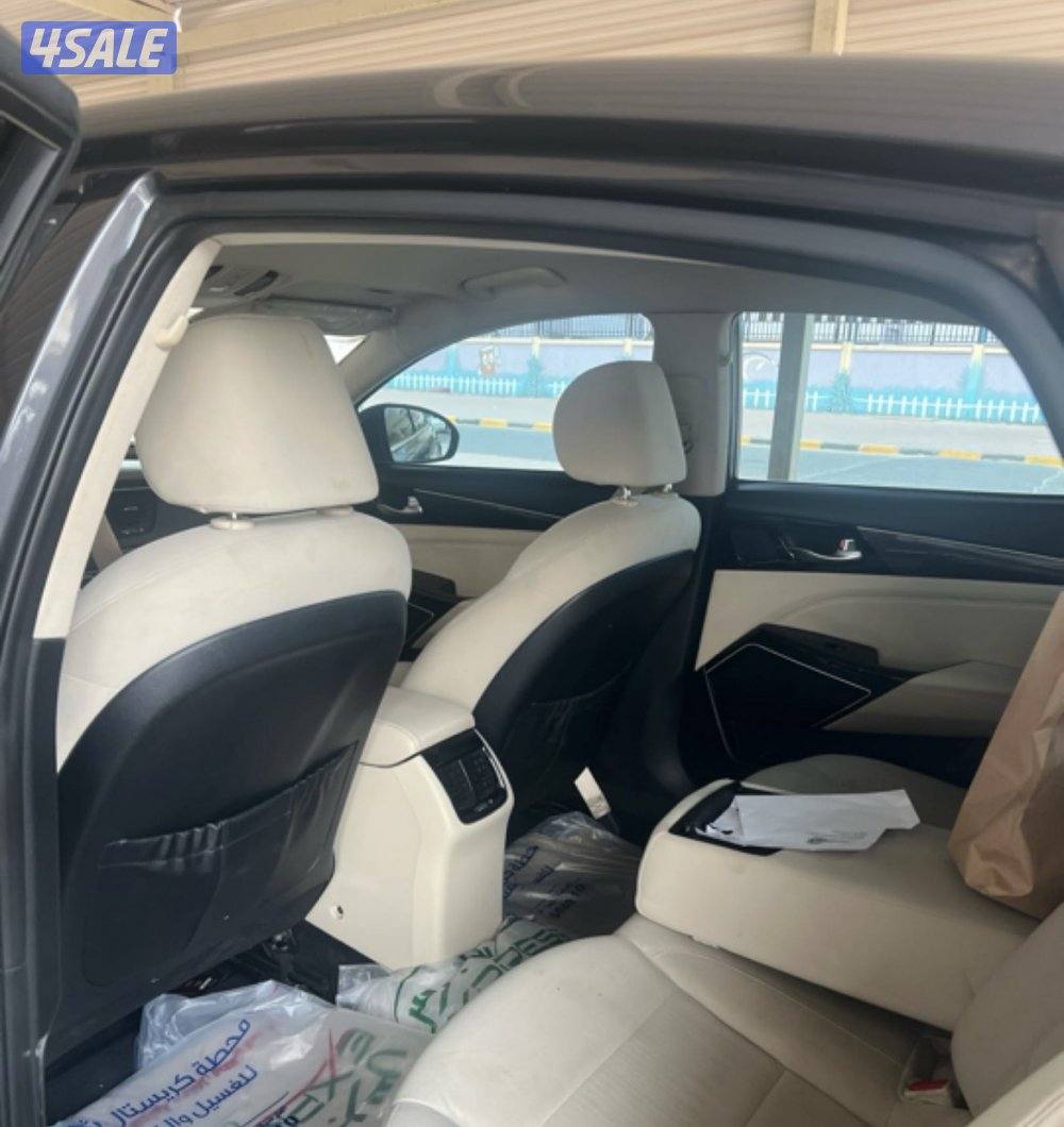 كيا كادينزا7