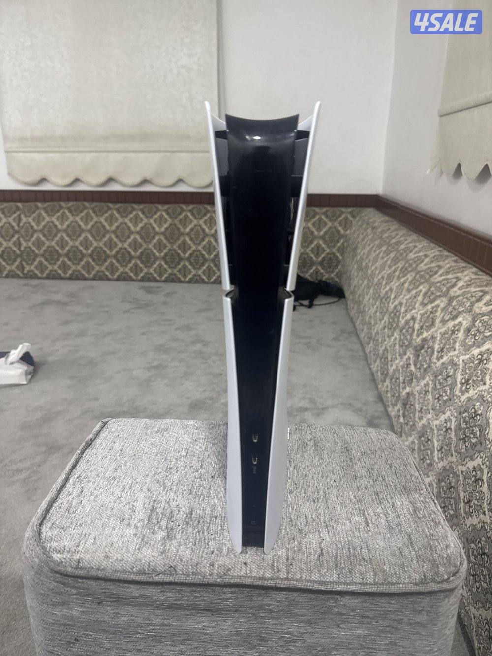 سوني فايف  نظيفه ما تشكي من شي دش و عطني سومتك0