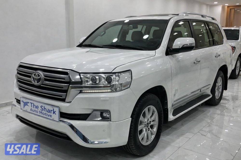 لاندكروزر 2018 وكاله البحرين للتصدير الكويت اقرا الاعلزن2