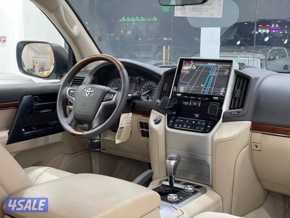 لاندكروزر 2018 وكاله البحرين للتصدير الكويت اقرا الاعلزن3