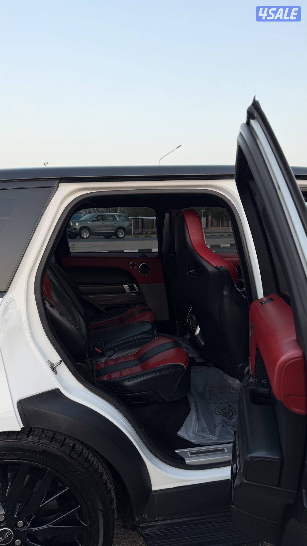 Range Rover Sport SVR 20155