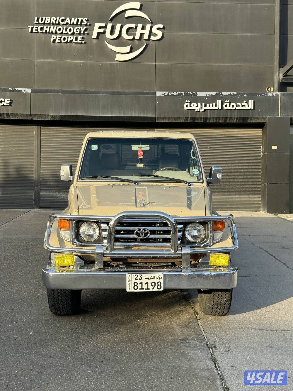 للبيع جيب شاص ٢٠٠٦ رفرف6