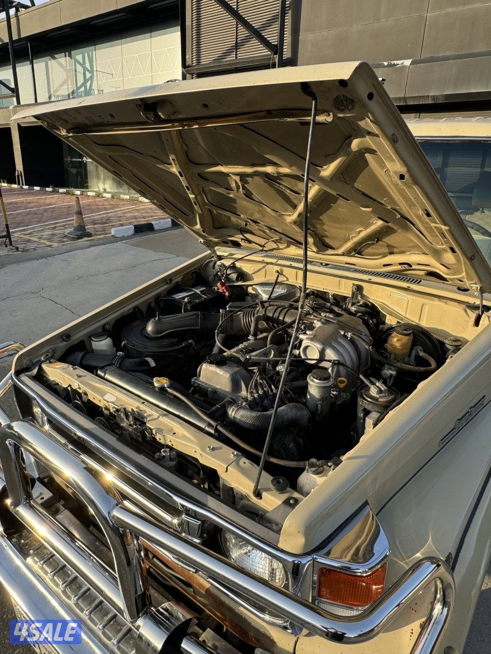 للبيع جيب شاص ٢٠٠٦ رفرف7