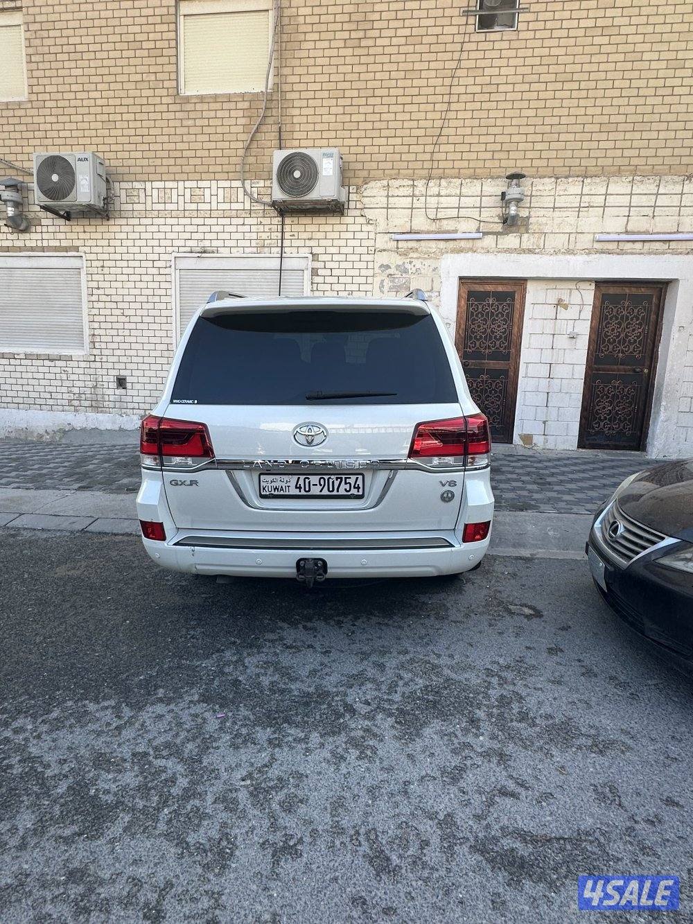 للبيع لاند كروزر مديل 2018 الدرجة الاولة صبغ الوكالة3