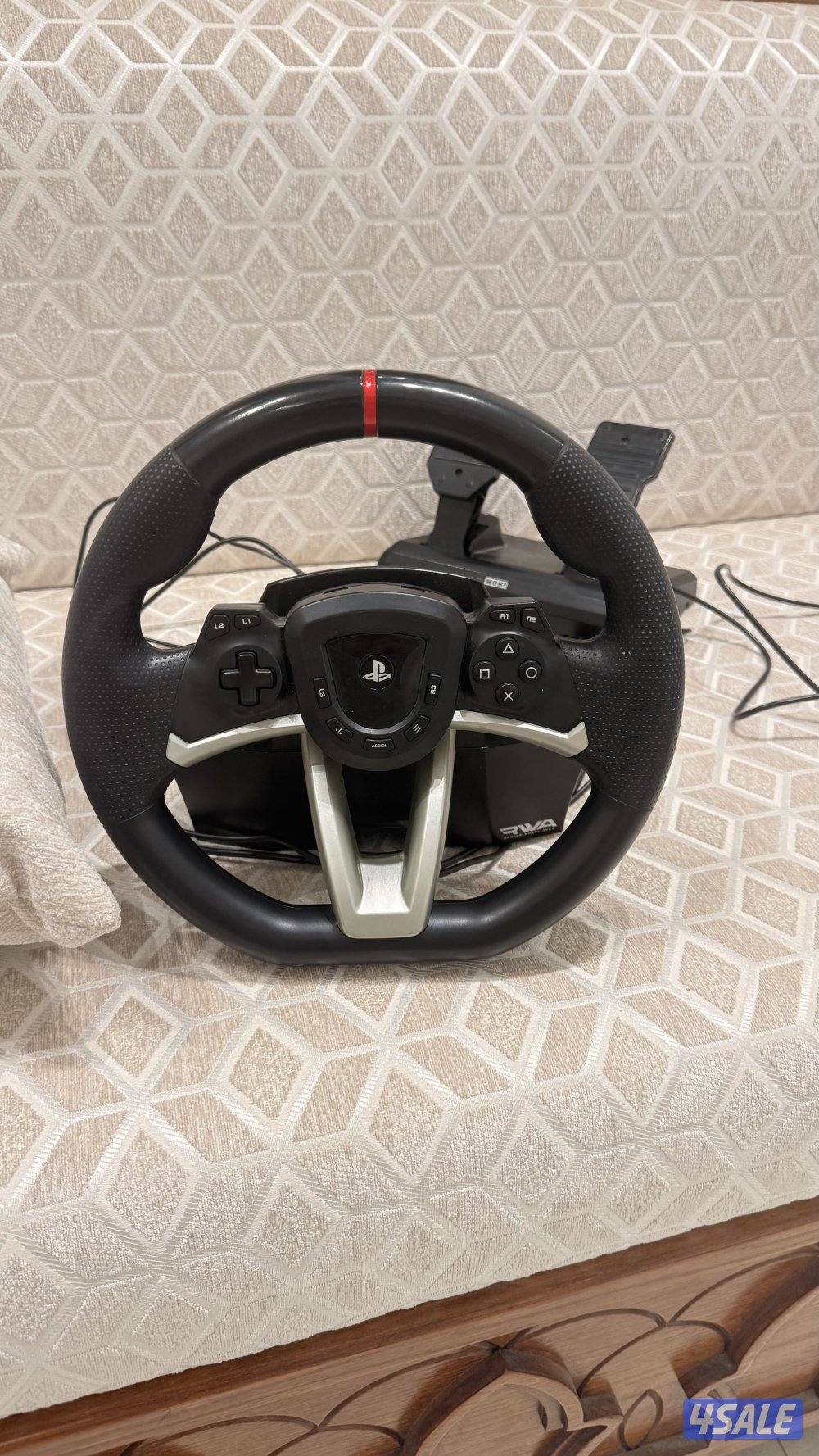 سكان مافي ستاند حق الطاوله بس نضيف وا استعماله حلوة وسكان ما يعاني شي0