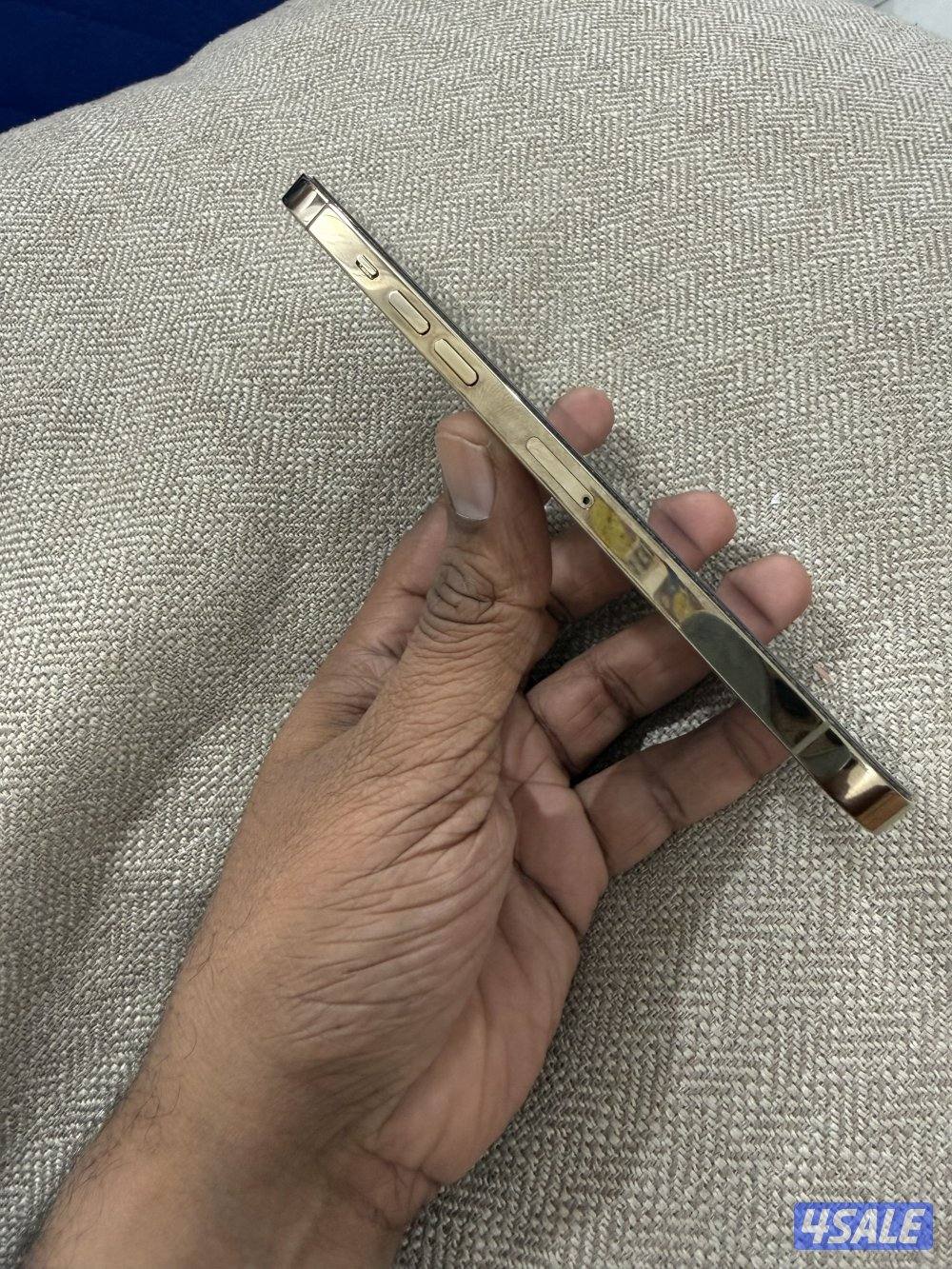 iPhone 12 pro max 128 gb4