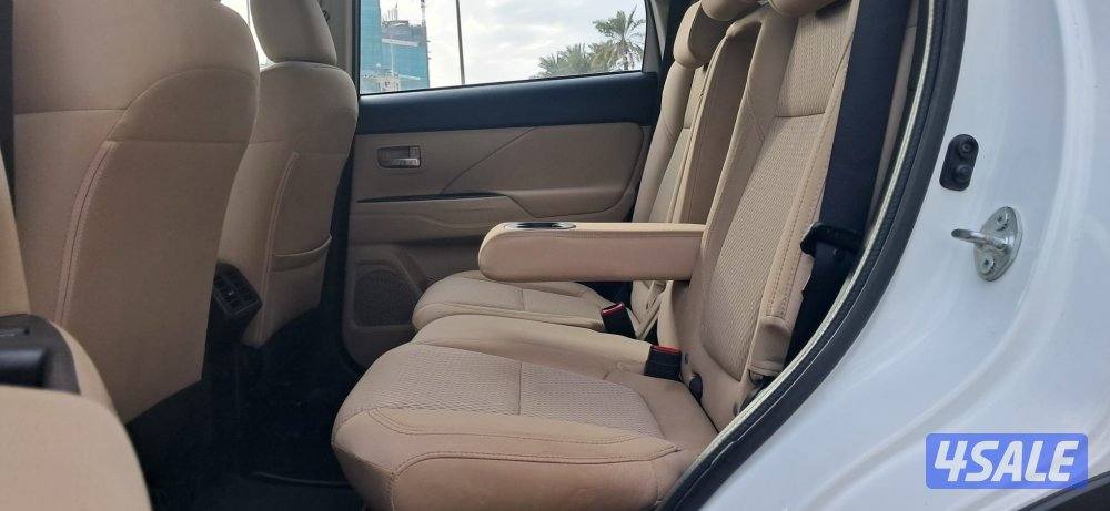 ميتسوبيشي اوتلاندر موديل 20216