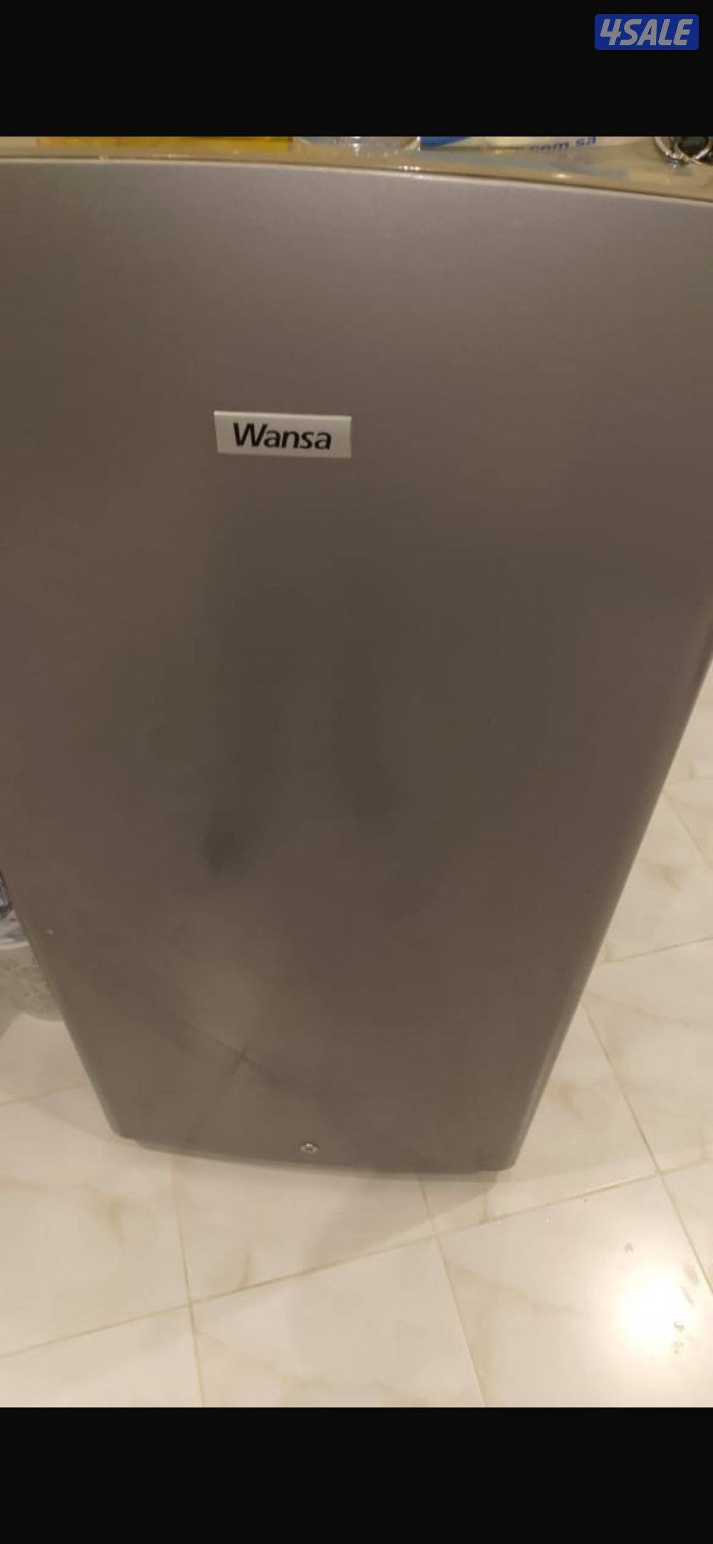 للبيع ثلاجه ونسا حجم وسط حاله ممتازه جدا0