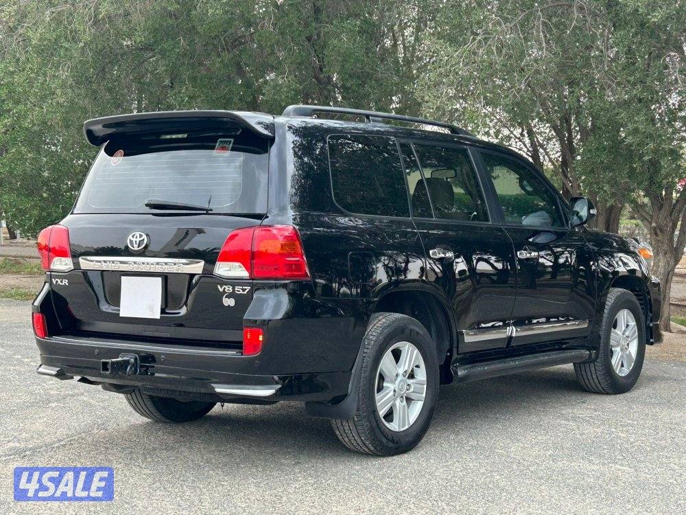 لاند كروزر VXR سلندر 8 مكينة لكزس4