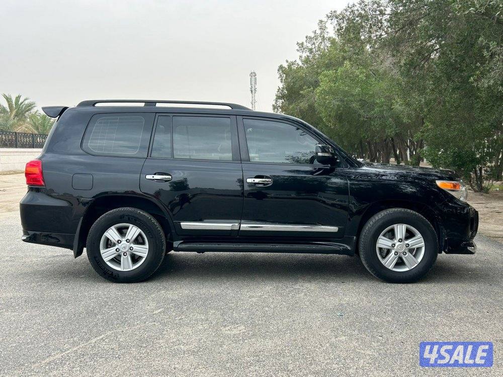 لاند كروزر VXR سلندر 8 مكينة لكزس6