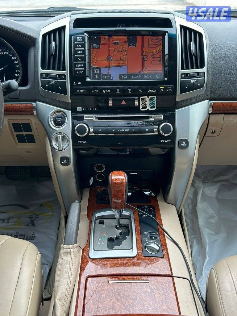 لاند كروزر VXR سلندر 8 مكينة لكزس9