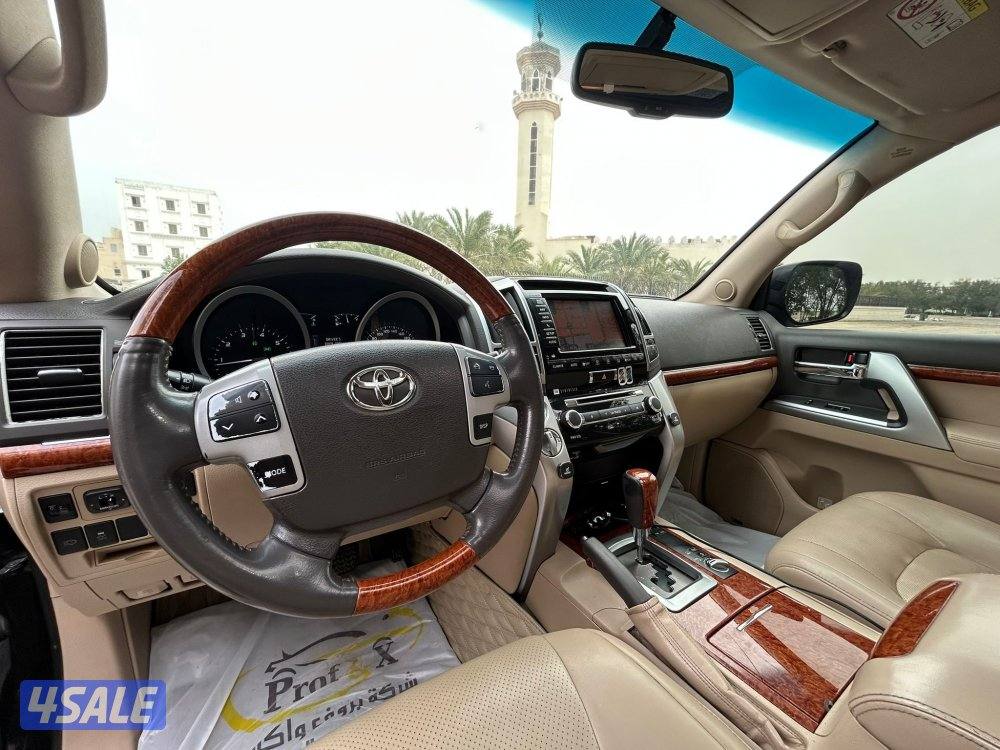 لاند كروزر VXR سلندر 8 مكينة لكزس8