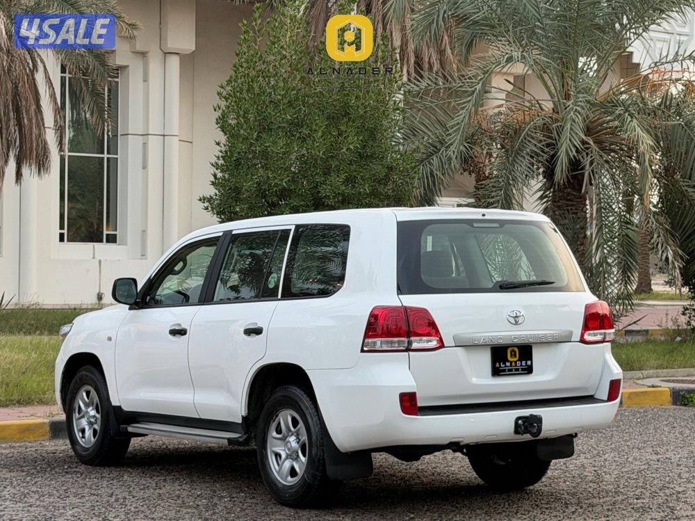للبيع لاندكروزر G LIMITED V6 موديل 2010 وارد الساير5
