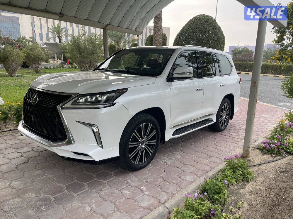 للبيع جيب لكزس 2017 Lx5702