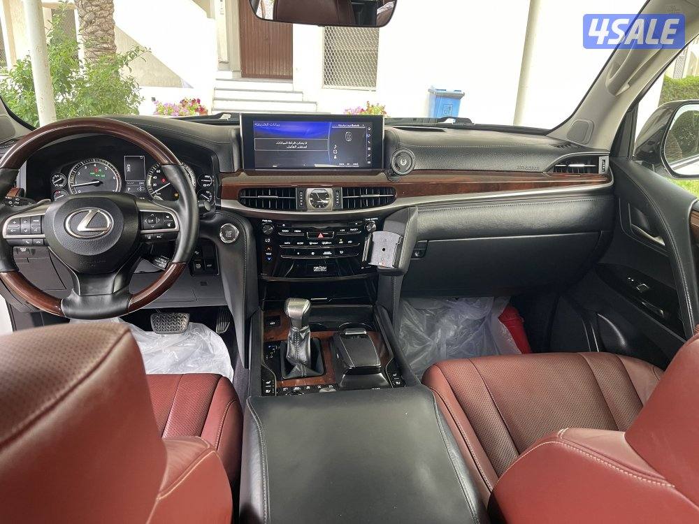 للبيع جيب لكزس 2017 Lx5703