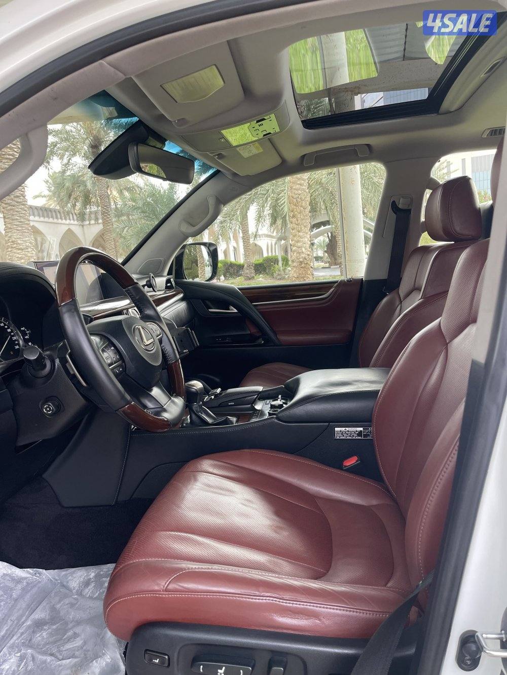 للبيع جيب لكزس 2017 Lx5704