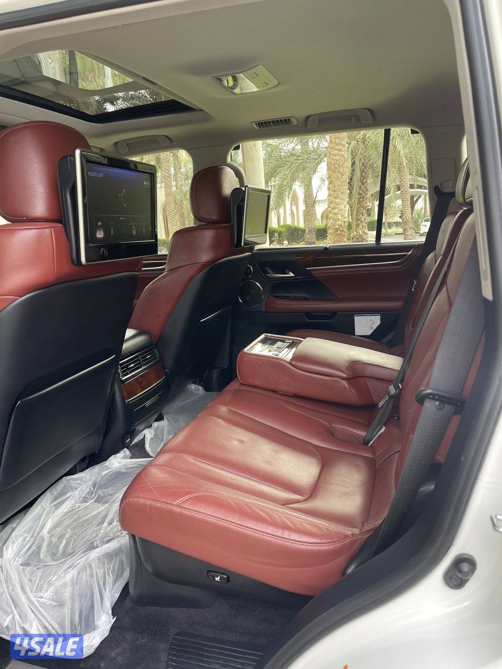 للبيع جيب لكزس 2017 Lx5705