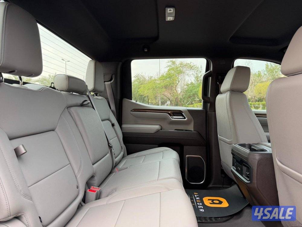 للبيع سلفرادو TRAIL BOSS Z71 موديل 2023 وارد الغانم13