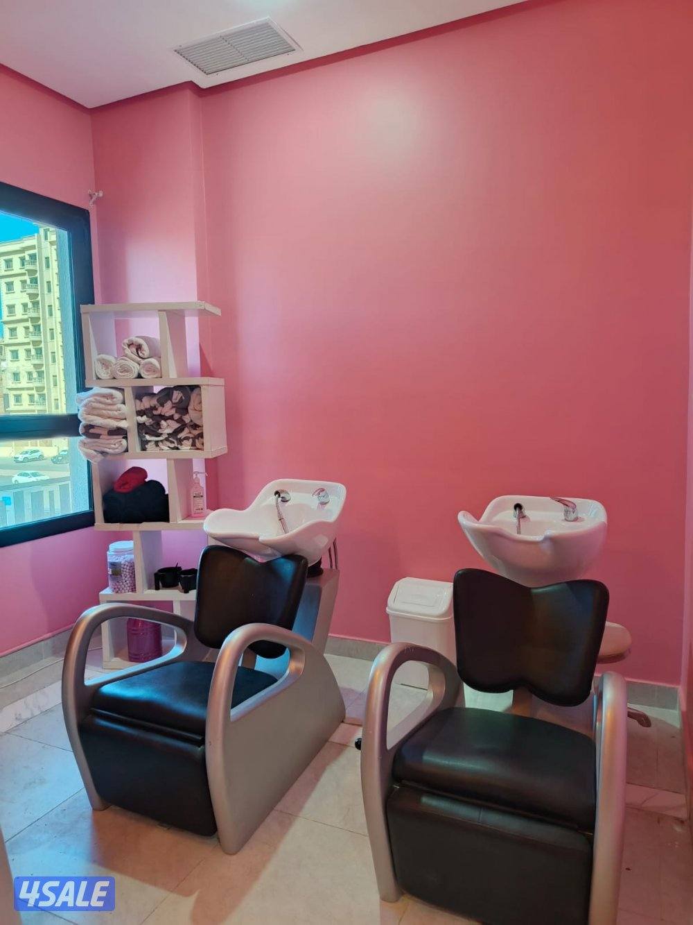 صالون نسائي للبيع1