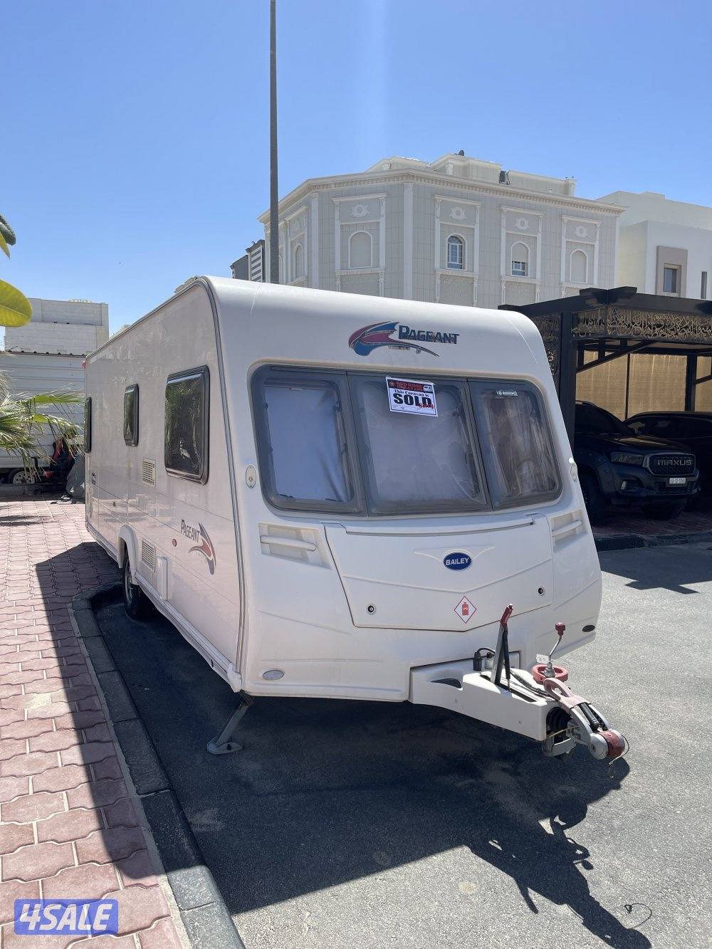 كرفان اوروبي غير مستخدم يتحرك بالريموت0