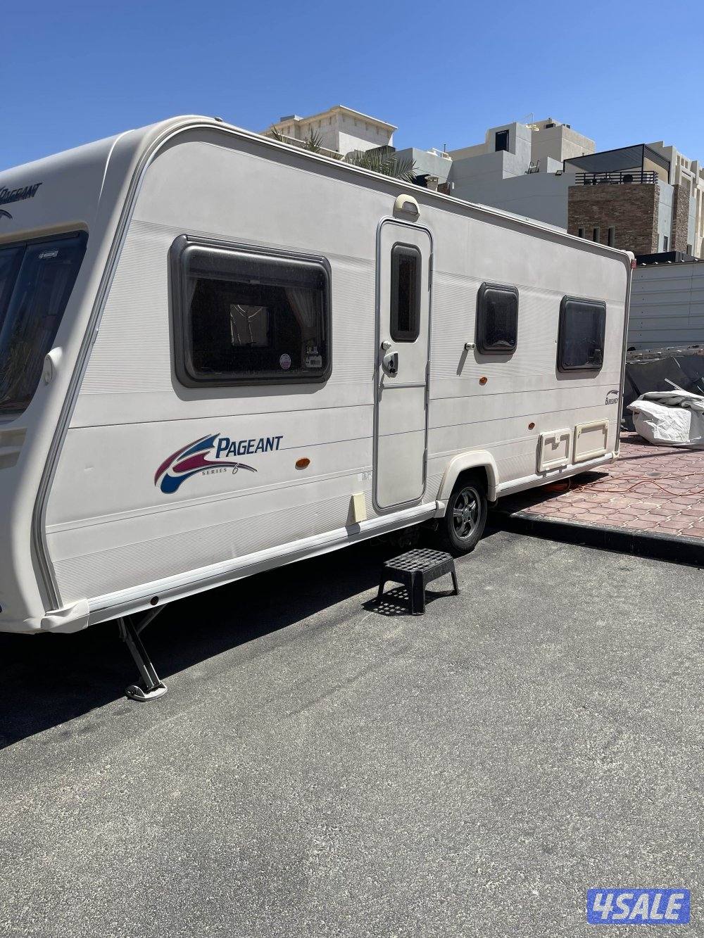 كرفان اوروبي غير مستخدم يتحرك بالريموت2