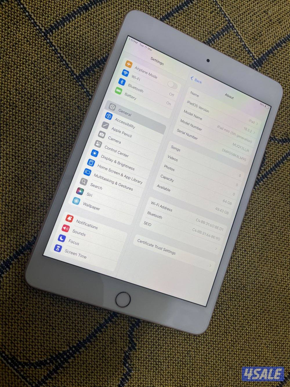 ايباد ميني 5 الخامس 64 قيقا نظيف مو مفتوح ولا مصلح مع اغراضه2