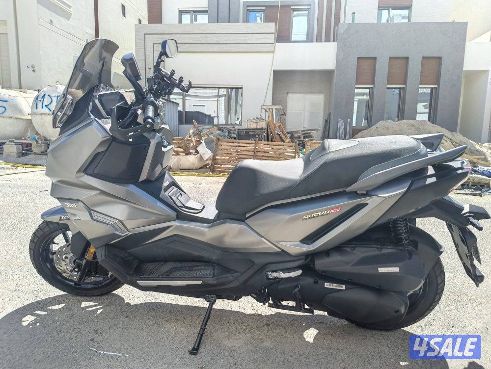 SYM Husky ADV 300 – موديل 20262
