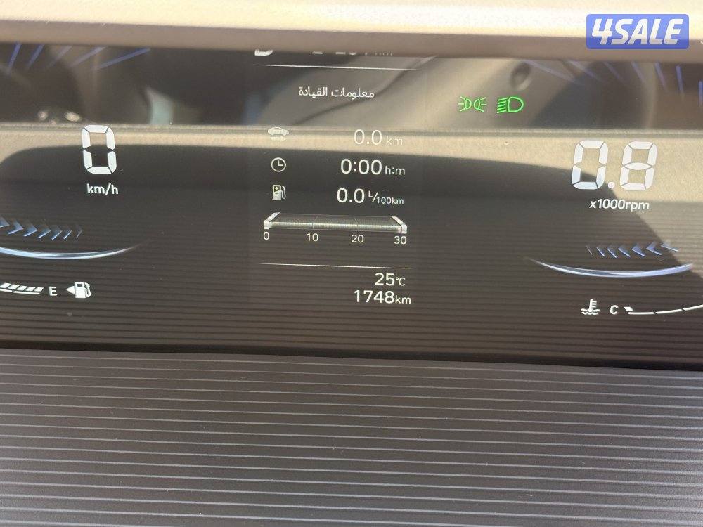 سارة شبه جديدة  السعر للجادين 11500 دينار  للجادين فقط2