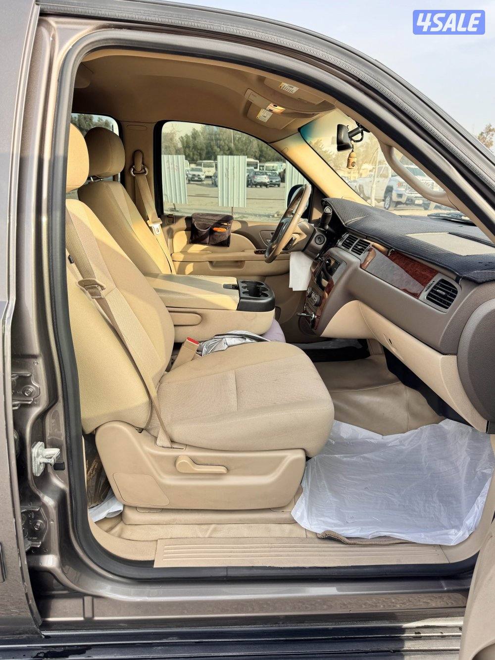 Tahoe 2014 - 222,000km - Brown6