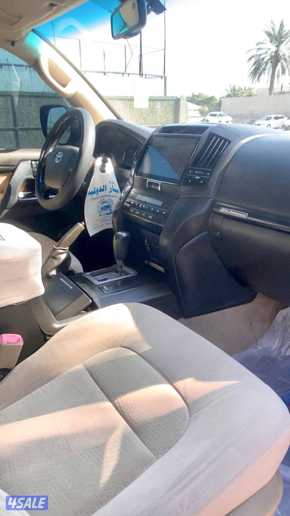 لاندكروز 8 سلندر  201110