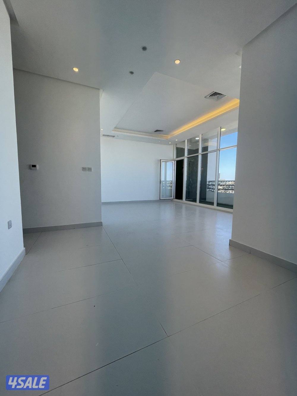 شقة للإيجار بالفنيطيس عائلات فقط تشطيب راقي إطلالة بحرية1