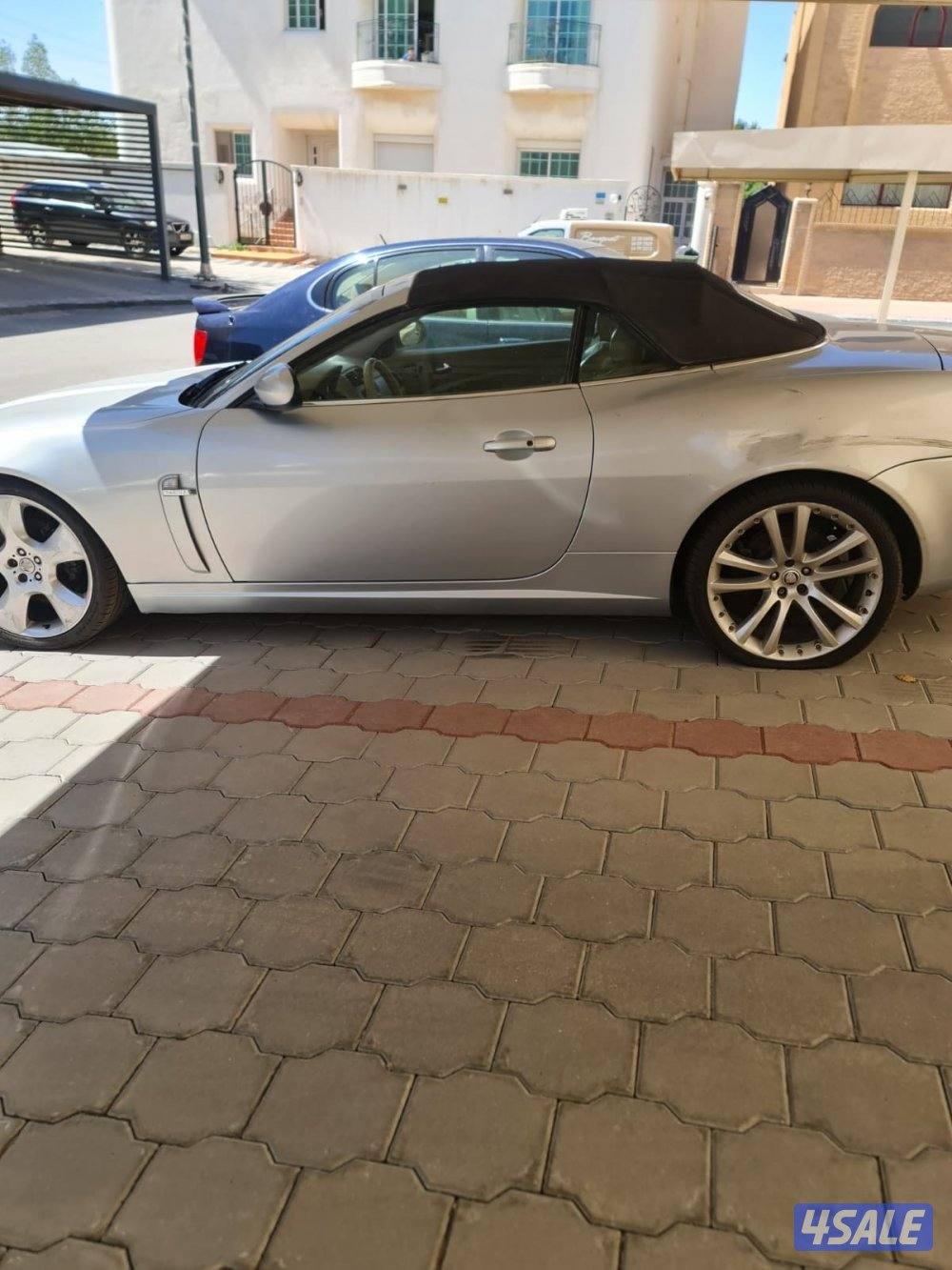 Jaguar XKR V8 Convertible0