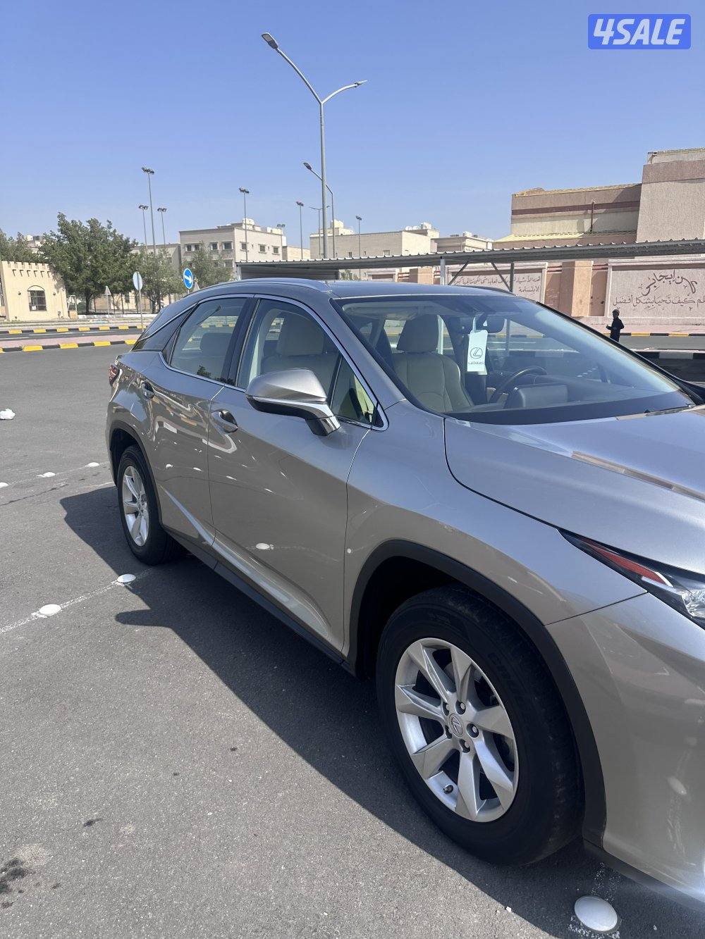 للبيع  RX350 موديل 2017 ماشي 195 صبغ الوكاله شرط الفحص1