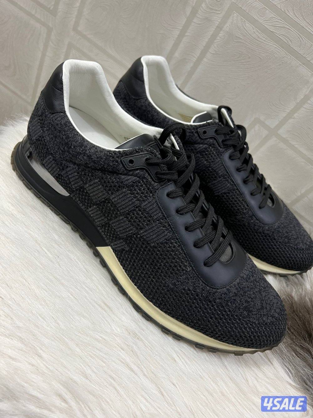 جوتي lv اصلي مقاس ٤٤ونص0