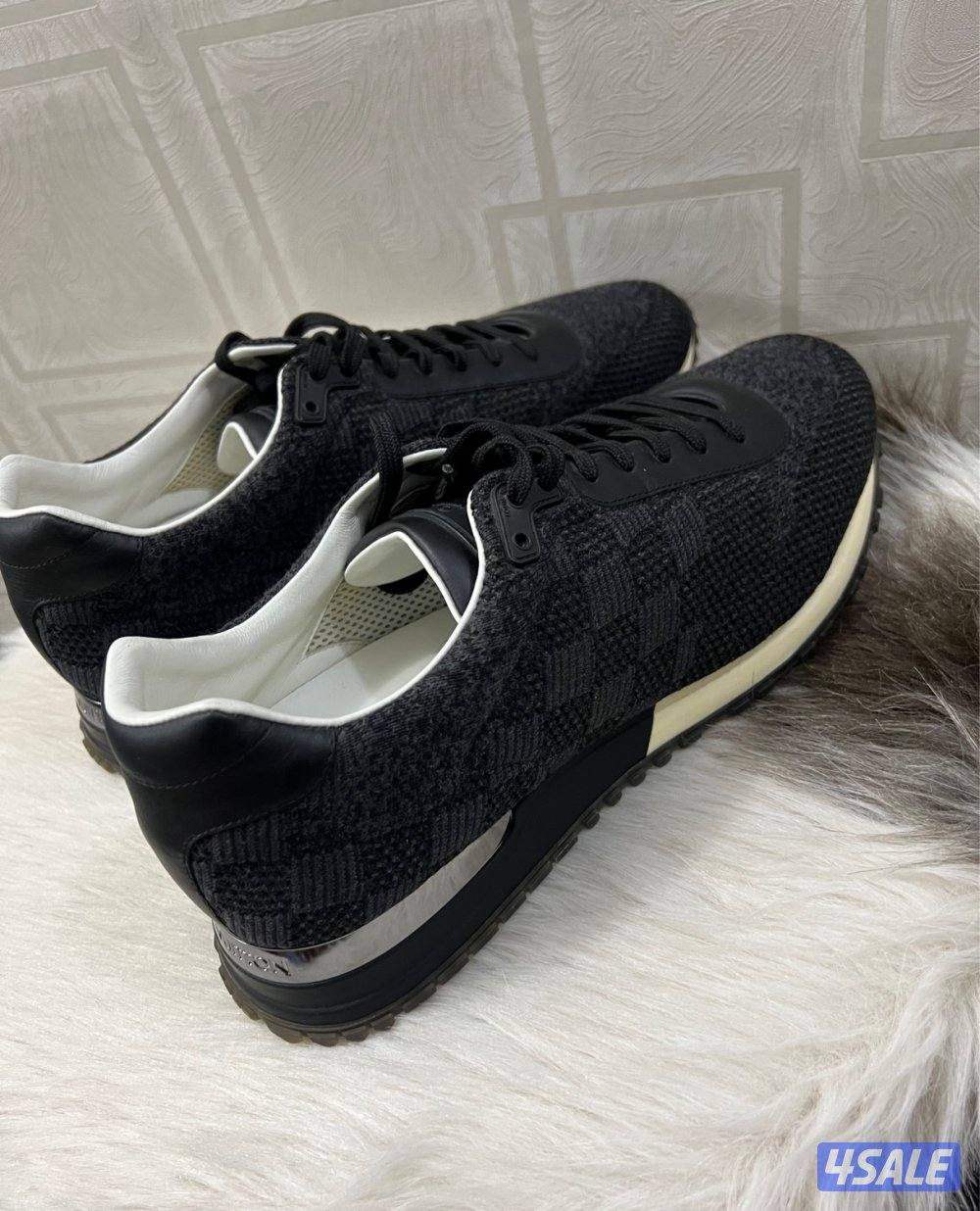 جوتي lv اصلي مقاس ٤٤ونص2