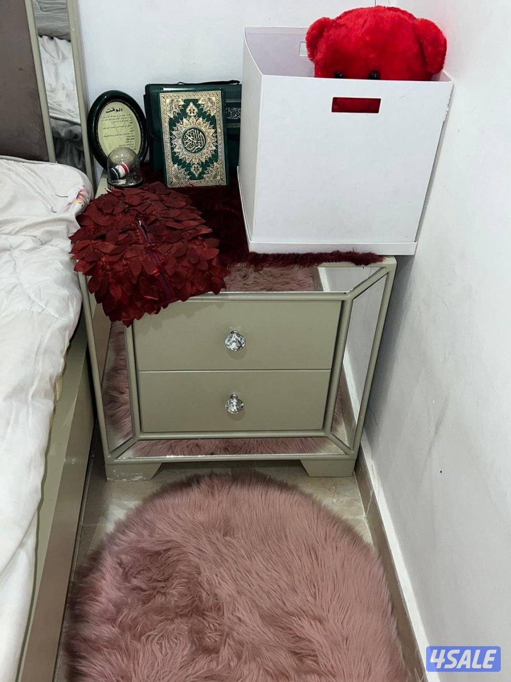 للبيع غرفة نوم كامله بحاله جيده نظيفه5