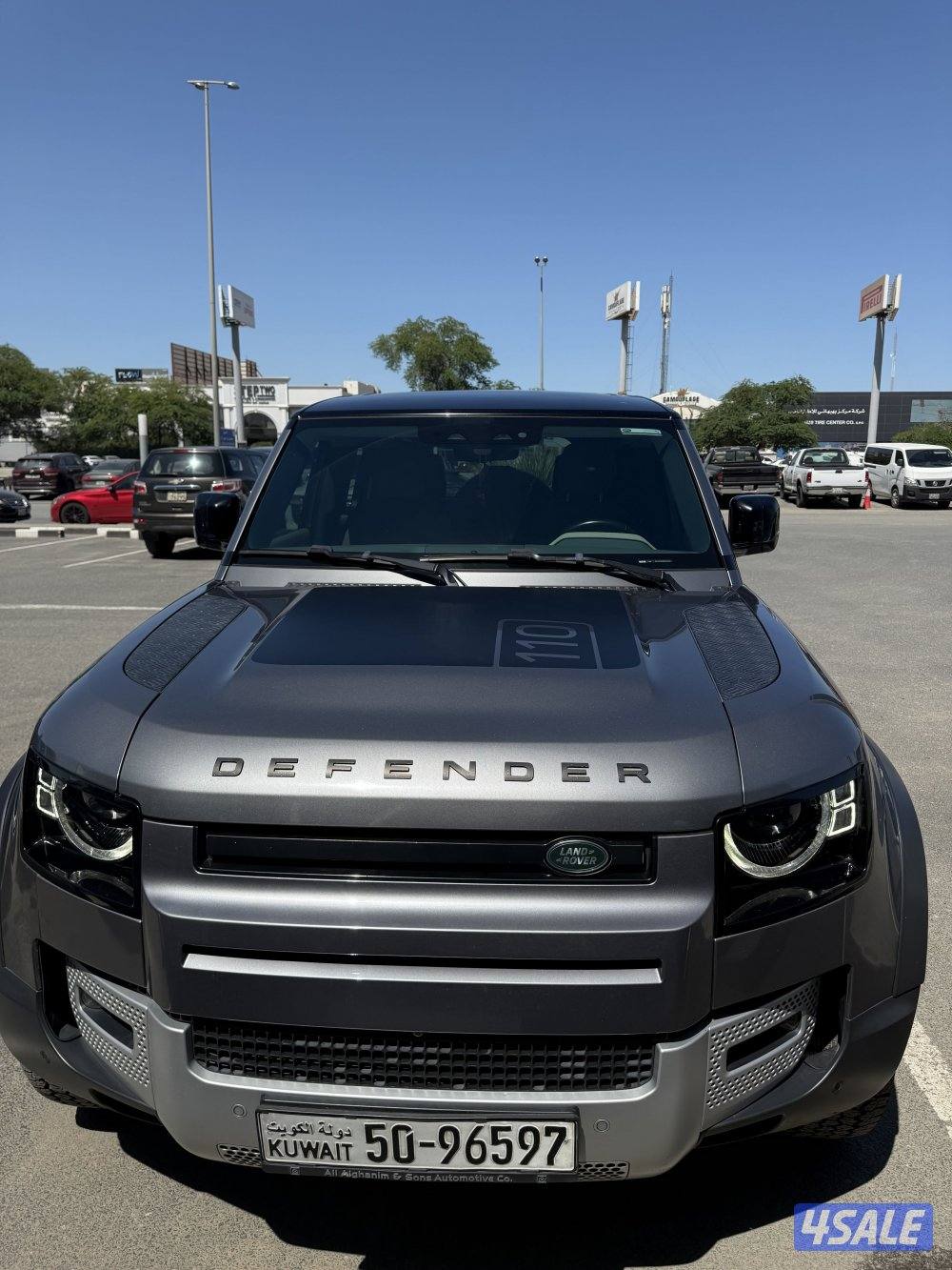 Defender Land Rover0