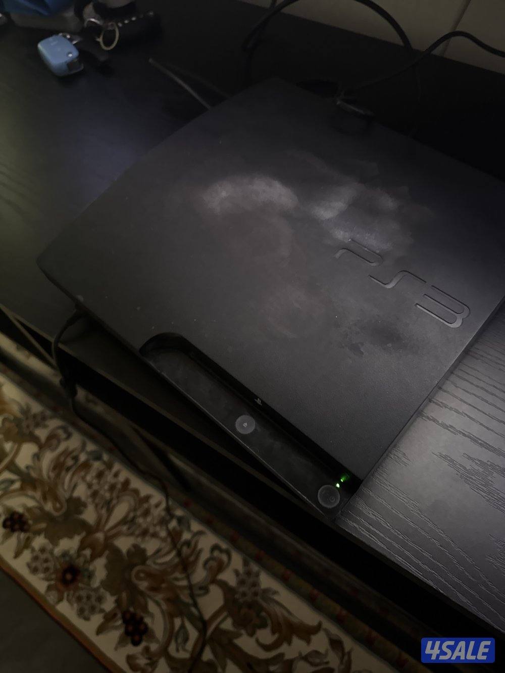 للبيع سوني ٣ مهكره مع يدتين ووايراتها وماراح اقصر معاك بالسعر0