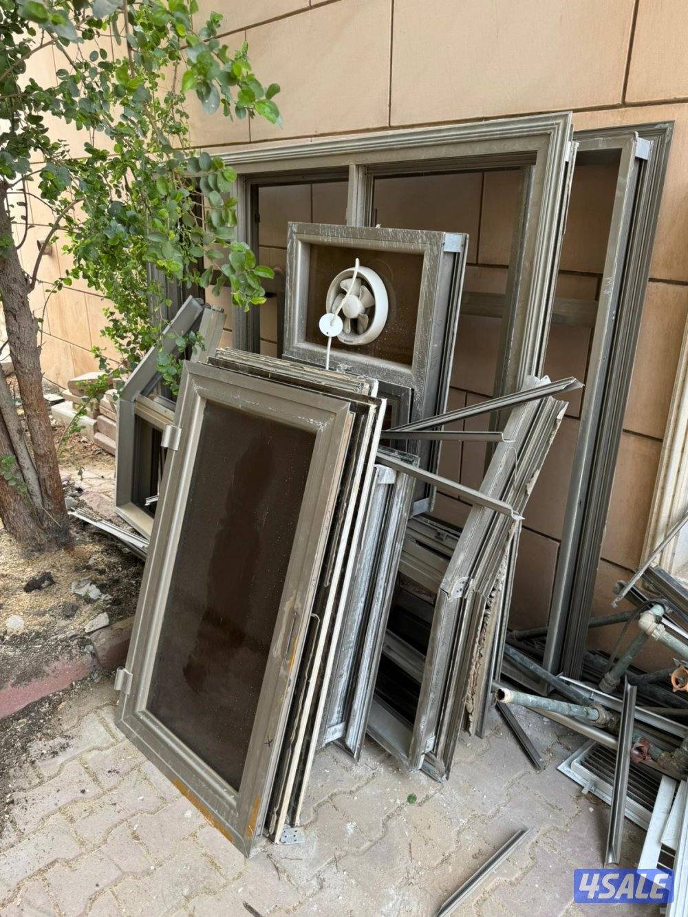 نشتري السكراب حديد المنيوم مطابخ مكيفات درايش أبواب جبرات جواخير مكاين0