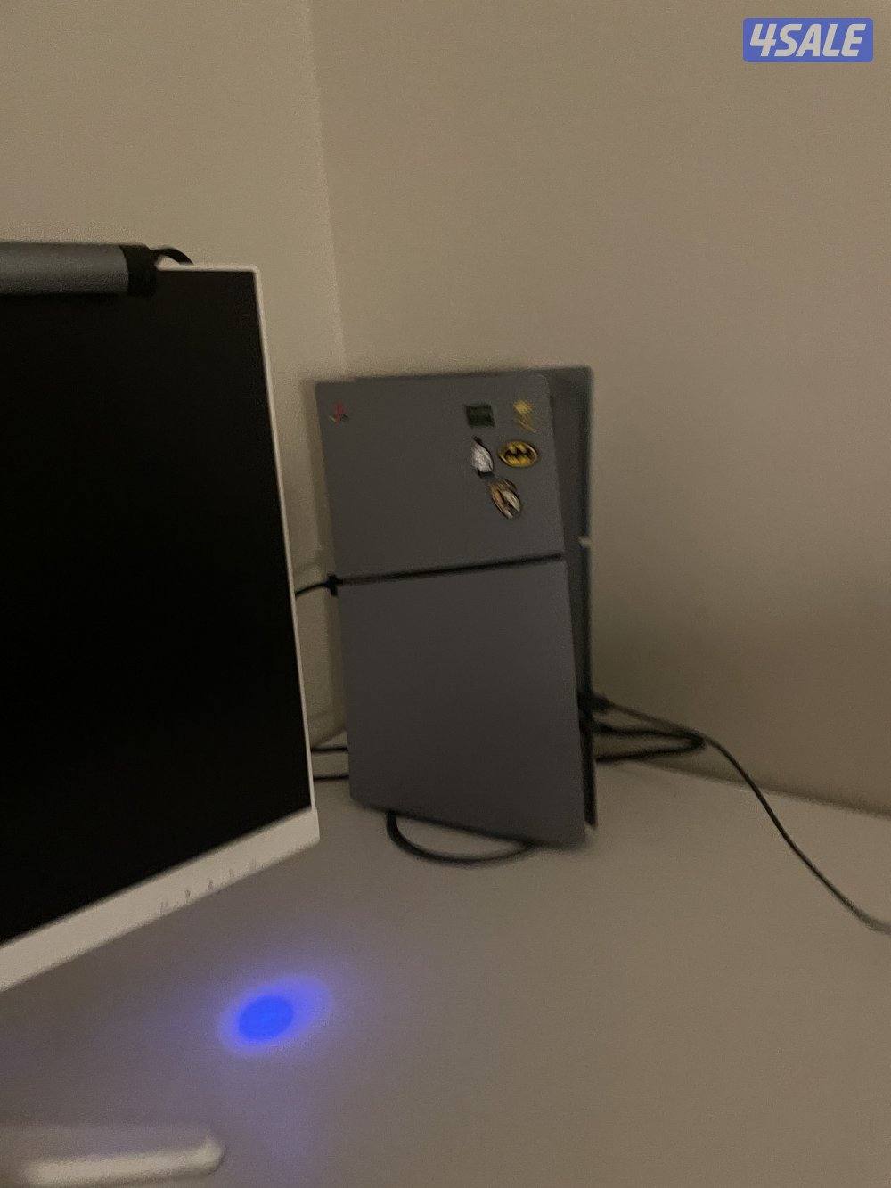 سوني 5 نسخة 30 سنة مع شاشه و سماعه كل شي نظيف استعمال خفيف جداً2