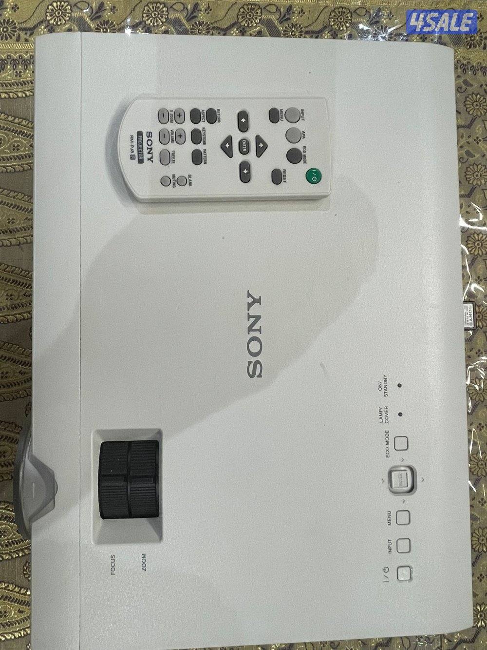 Sony VPL-DX147 Desktop Projector1