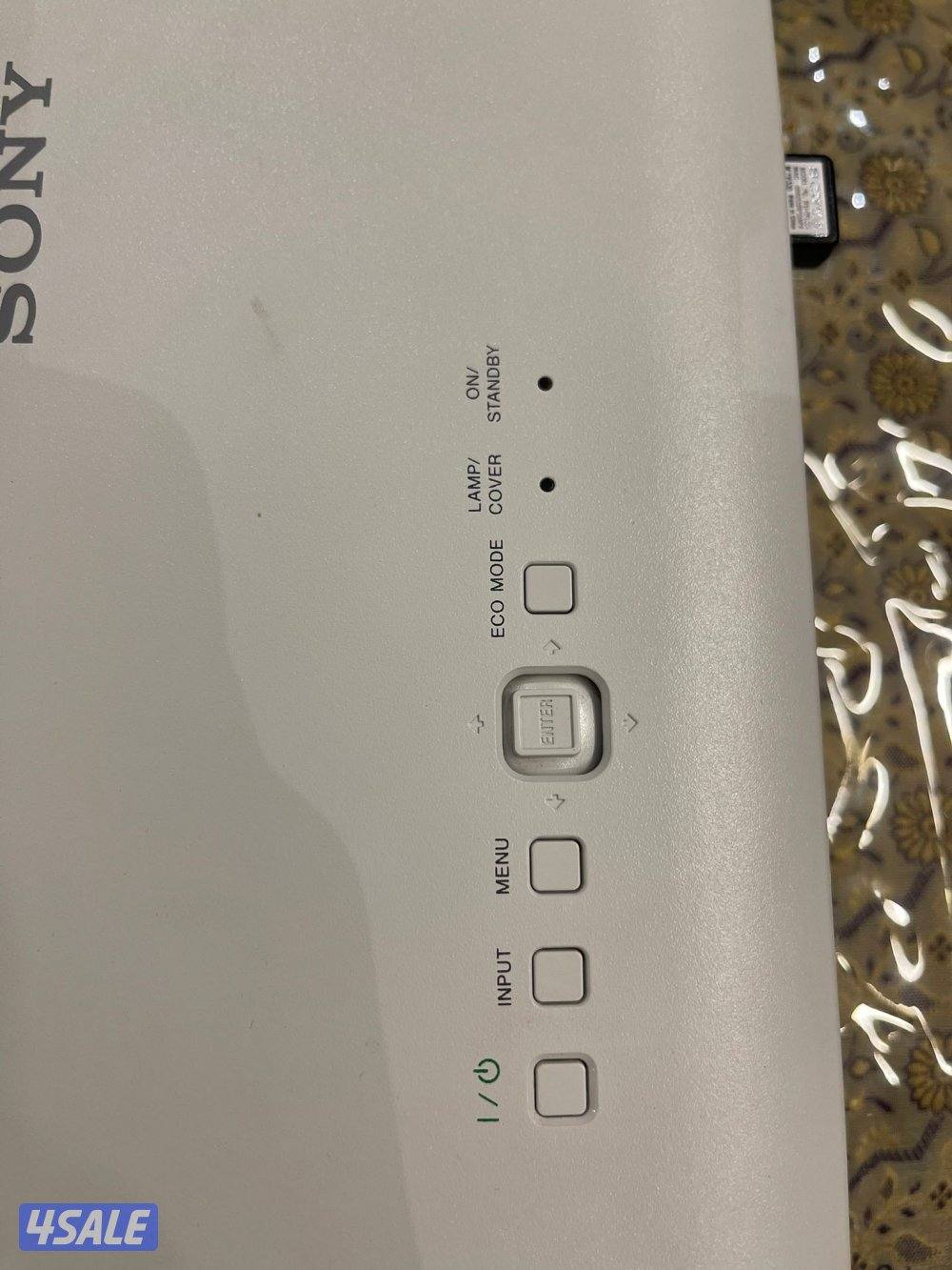 Sony VPL-DX147 Desktop Projector5