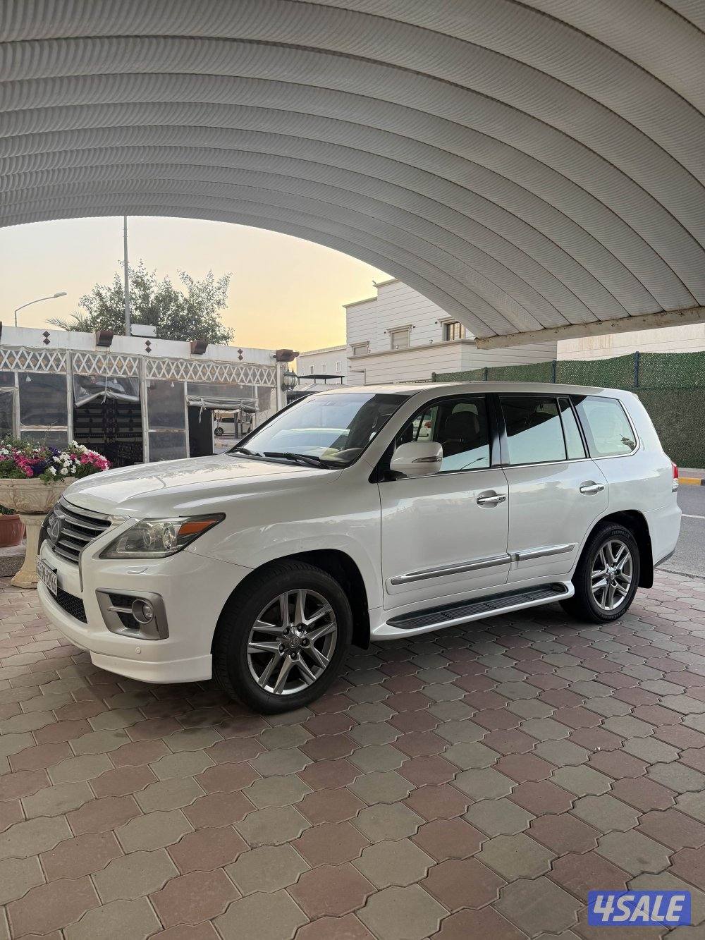 لكزس 2015 وكالة1