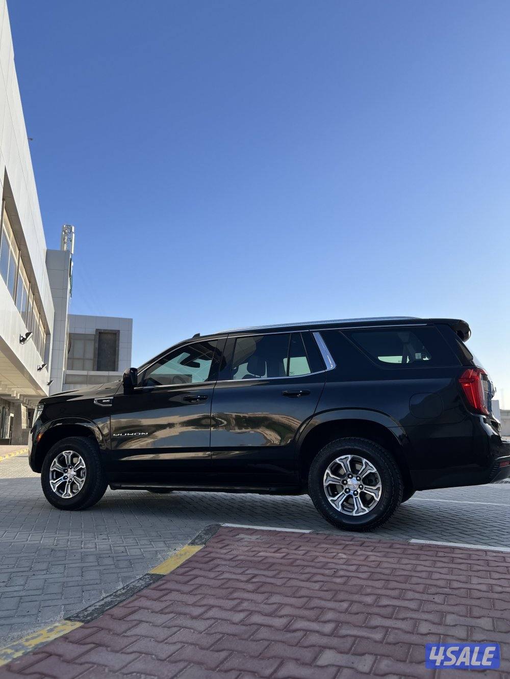 للبيع SLE شرط الفحص  وارد البهبهاني عداد٩٦-سيرفس منتظم -الموصفات شاشه4