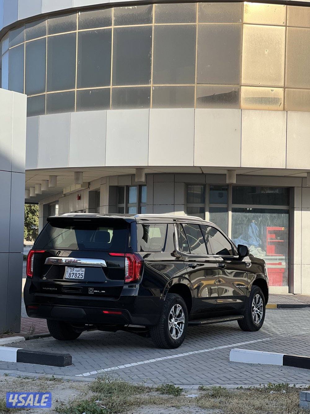 للبيع SLE شرط الفحص  وارد البهبهاني عداد٩٦-سيرفس منتظم -الموصفات شاشه7