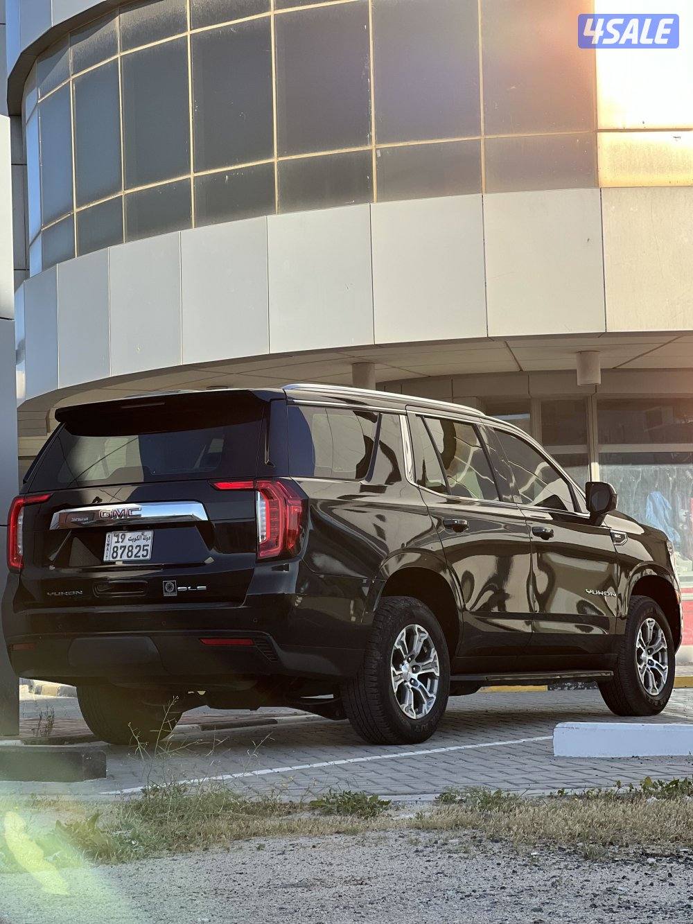 للبيع SLE شرط الفحص  وارد البهبهاني عداد٩٦-سيرفس منتظم -الموصفات شاشه11