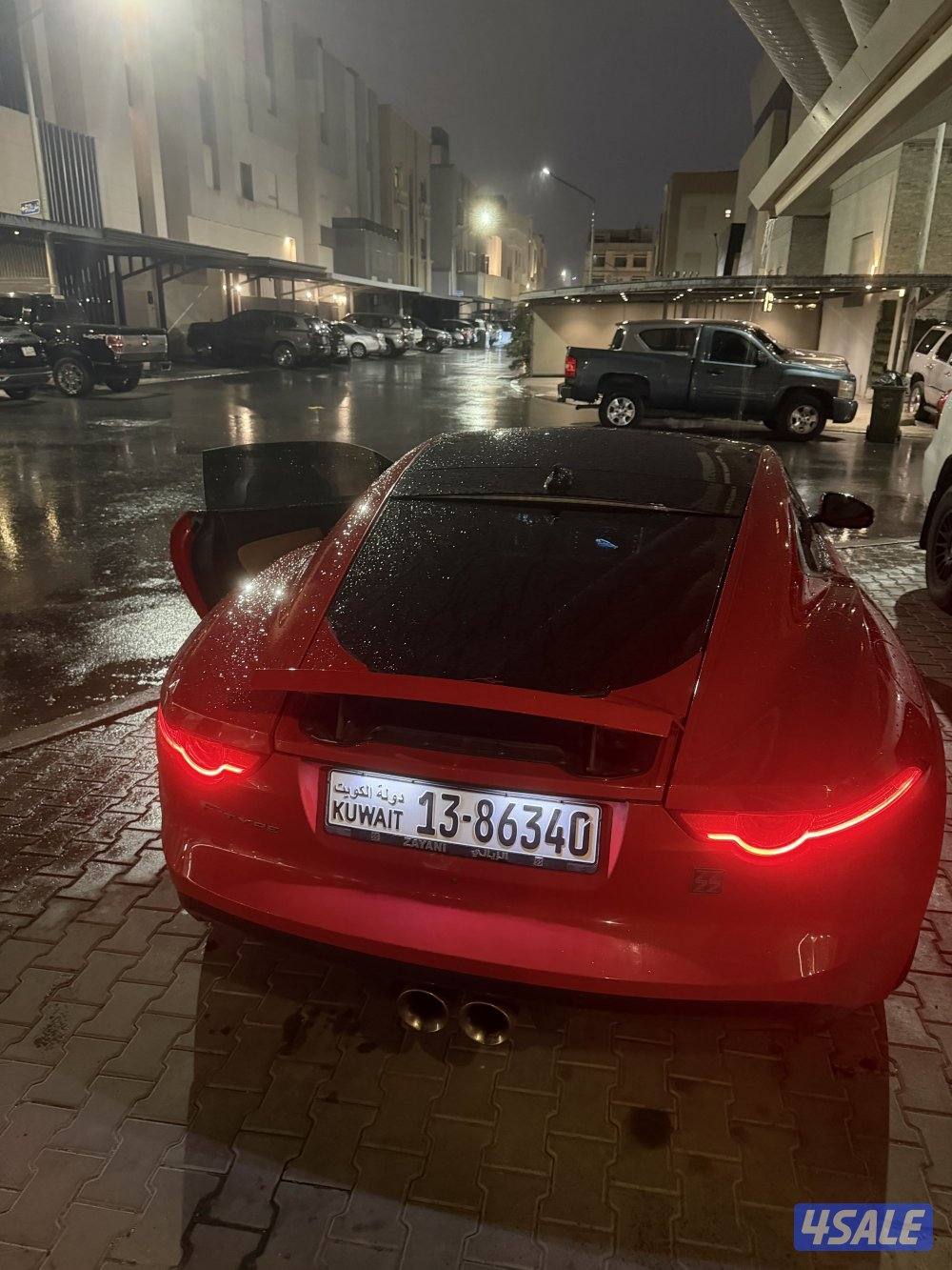 للبيع  جاكور f-type. او البدل معه رنج5