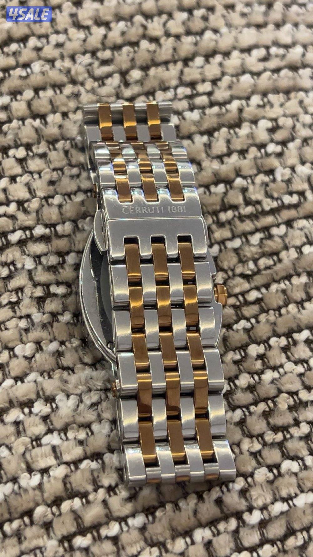 ساعة شيروتي1